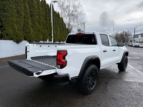 Used 2024 Chevrolet Colorado Trail Boss image 8