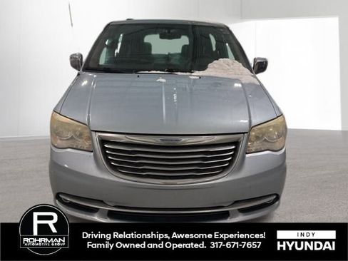 Used 2012 Chrysler Town & Country Touring-L w/ Entertainment Group #2 image 2