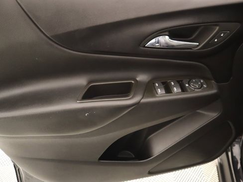 Used 2023 Chevrolet Equinox LT image 14