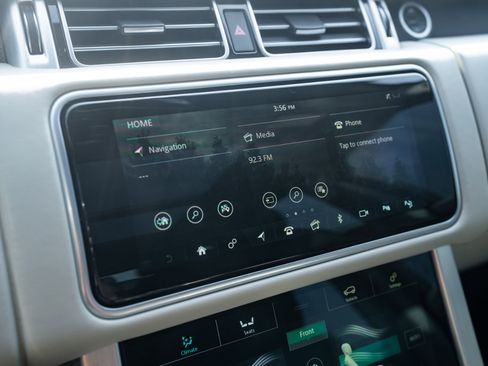 Used 2020 Land Rover Range Rover HSE image 50