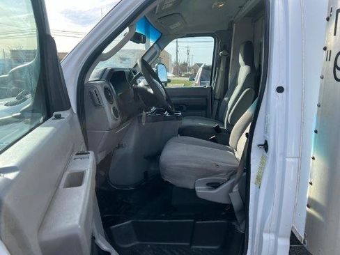 Used 2017 Ford E-350 and Econoline 350 Super Duty w/ Power Windows & Locks Group RWD image 18