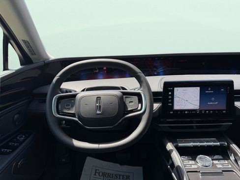 New 2026 Lincoln Nautilus Reserve w/ Jet Appearance Package AWD/4WD image 18
