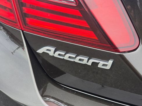 Used 2016 Honda Accord LX image 12