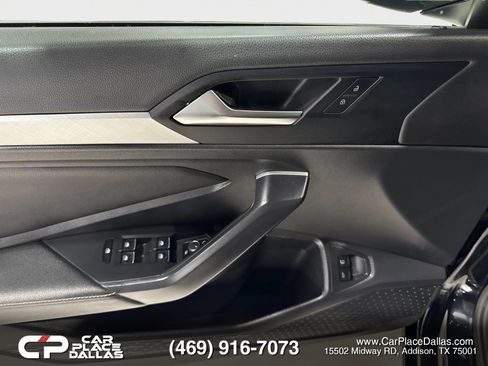 Used 2022 Volkswagen Jetta SE FWD image 11