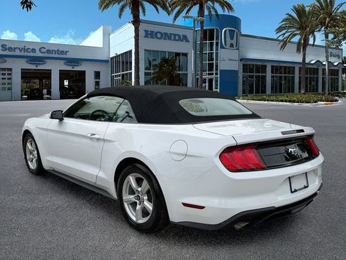 Used 2019 Ford Mustang Convertible RWD image 6