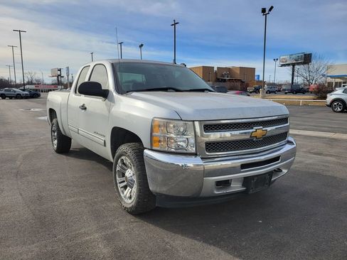 Used 2013 Chevrolet Silverado 1500 LS image 23