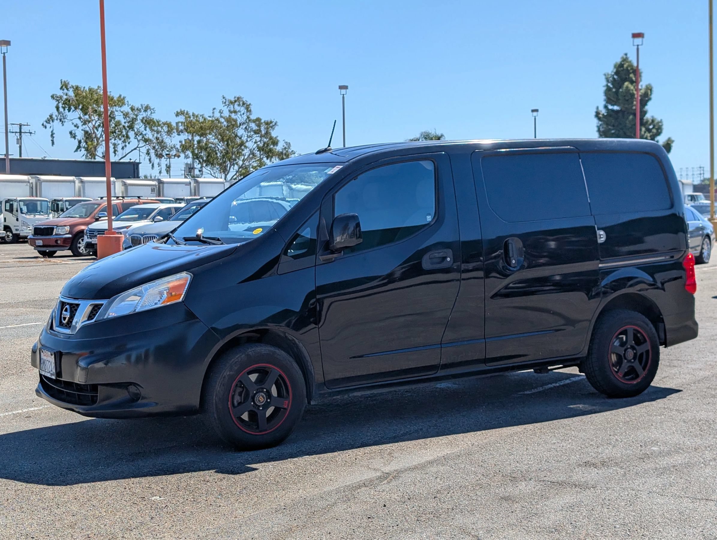 Used 2014 Nissan NV200 SV w/ Technology Package FWD image 3