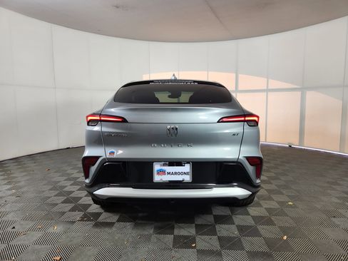 Used 2024 Buick Envista Sport Touring w/ Convenience II Package image 6