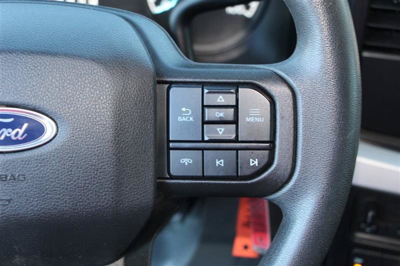 Used 2025 Ford F350 XLT AWD/4WD image 38