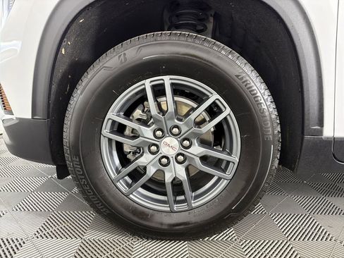 New 2025 GMC Acadia Elevation image 9