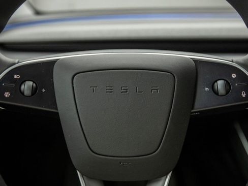 Used 2026 Tesla Model Y Long Range image 18