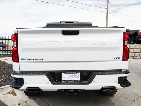 Used 2022 Chevrolet Silverado 1500 LTZ w/ LTZ Premium Package AWD/4WD image 5