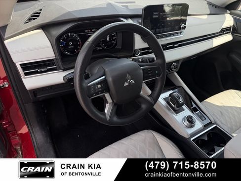 Used 2023 Mitsubishi Outlander SEL AWD/4WD image 9