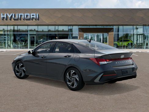 New 2025 Hyundai Elantra Sport image 5