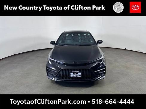 Used 2023 Toyota Corolla SE w/ Carpet Mat Package (TMS) FWD image 8