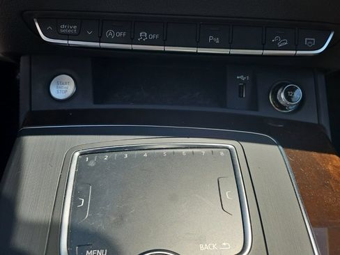 Used 2019 Audi Q5 2.0T Premium Plus AWD/4WD image 24