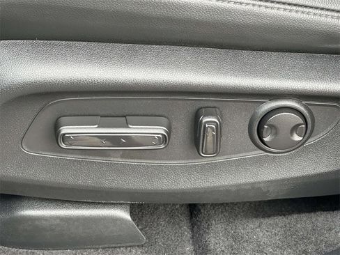 Used 2024 Honda CR-V EX-L image 16