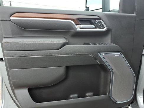 New 2026 GMC Sierra 2500 Denali image 14