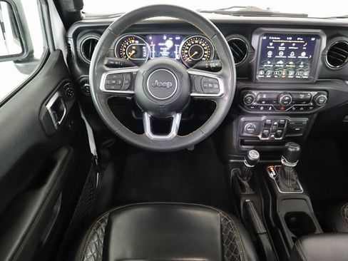 Used 2023 Jeep Gladiator Overland image 19