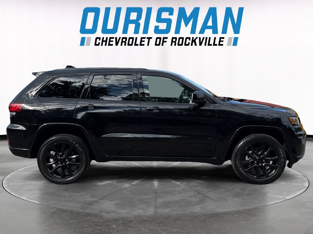 Used 2021 Jeep Grand Cherokee Laredo X AWD/4WD image 7