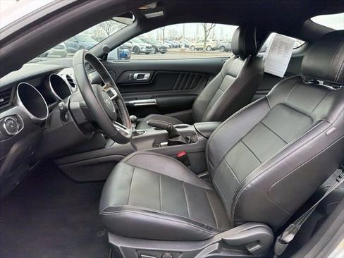 Used 2022 Ford Mustang GT Premium w/ GT Performance Package image 17