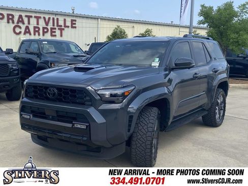 Used 2025 Toyota 4Runner TRD Sport Premium AWD/4WD image 3