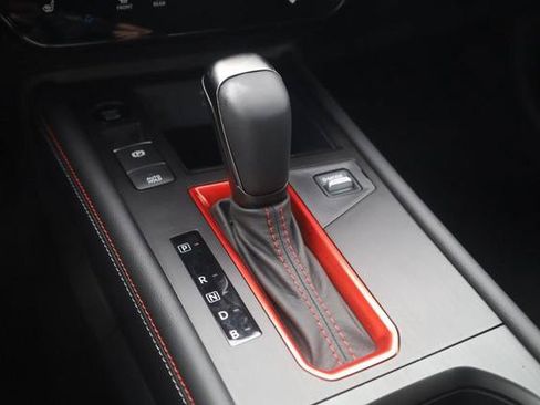 New 2026 Nissan Kicks SR AWD/4WD image 18