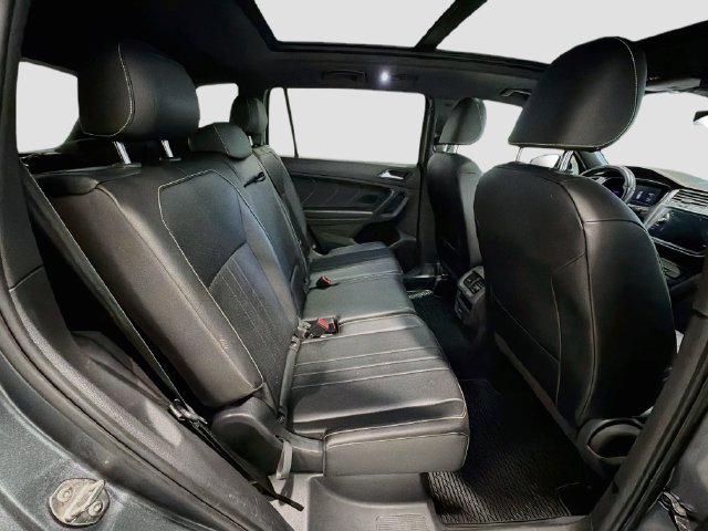 Used 2022 Volkswagen Tiguan SE R-Line FWD image 22