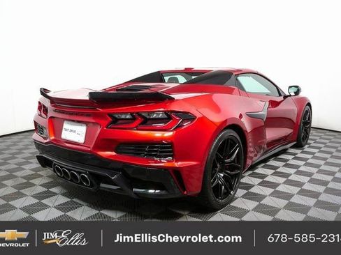 Used 2023 Chevrolet Corvette Z06 image 3