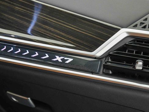 Certified 2024 BMW X7 xDrive40i w/ Premium Package image 16