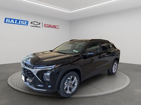 New 2026 Chevrolet Trax LT w/ Driver Confidence Package image 7