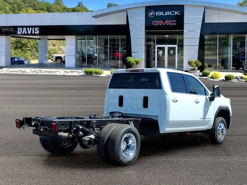 New 2026 GMC Sierra 3500 SLE w/ SLE Convenience Package AWD/4WD image 6