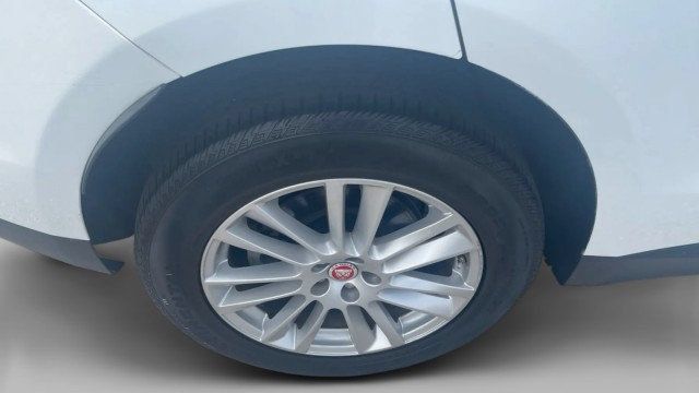 Used 2018 Jaguar F-PACE Prestige AWD/4WD image 6
