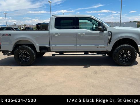Used 2026 Ford F250 Lariat AWD/4WD image 6