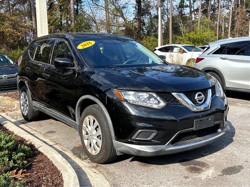Used 2016 Nissan Rogue S image 8