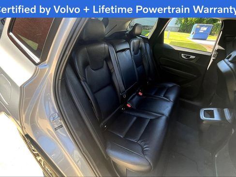 Used 2025 Volvo XC60 B5 Plus image 34