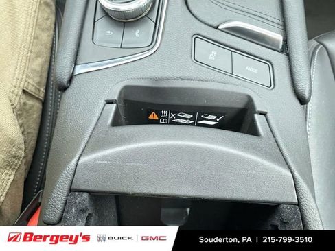 Used 2021 Cadillac XT6 Premium Luxury image 40