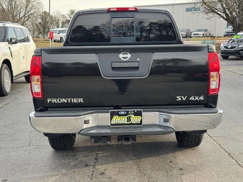 Used 2018 Nissan Frontier SV image 4