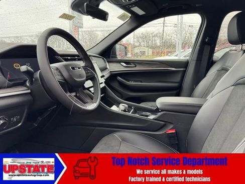 New 2026 Jeep Grand Cherokee Altitude AWD/4WD image 12