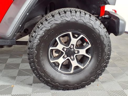 Used 2022 Jeep Wrangler Rubicon AWD/4WD image 32