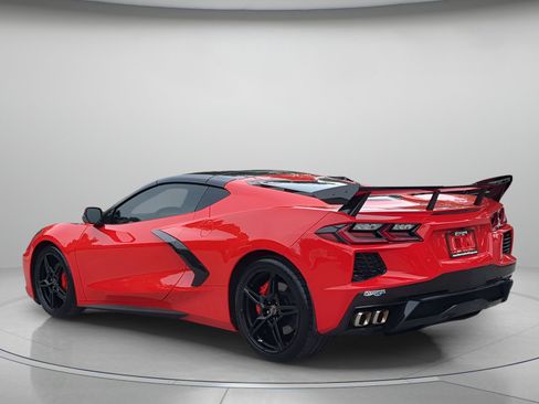 Used 2021 Chevrolet Corvette Stingray Coupe w/ 1LT RWD image 42