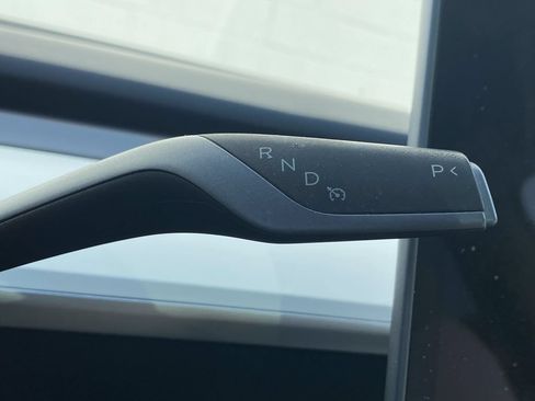 Used 2023 Tesla Model Y Long Range AWD/4WD image 13