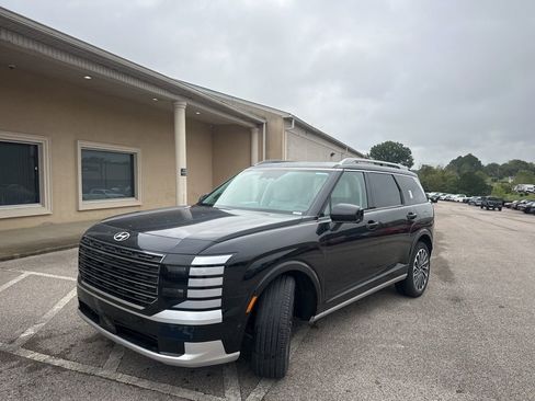 New 2026 Hyundai Palisade Calligraphy FWD image 4