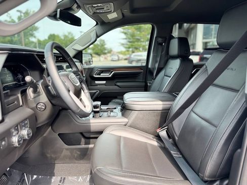 Used 2025 GMC Sierra 1500 Denali AWD/4WD image 15