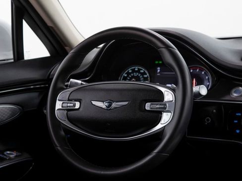 Used 2025 Genesis GV70 2.5T AWD/4WD image 22