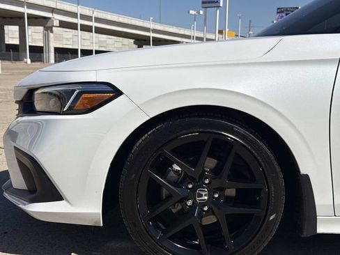 Used 2024 Honda Civic Sport image 5