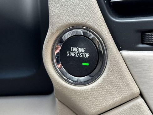 Used 2017 GMC Yukon Denali w/ Open Road Package image 27