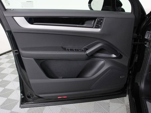 New 2026 Porsche Cayenne AWD/4WD image 21