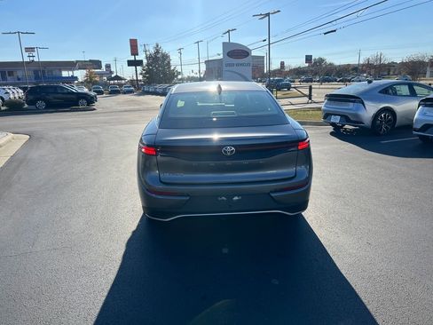 New 2026 Toyota Crown XLE image 4