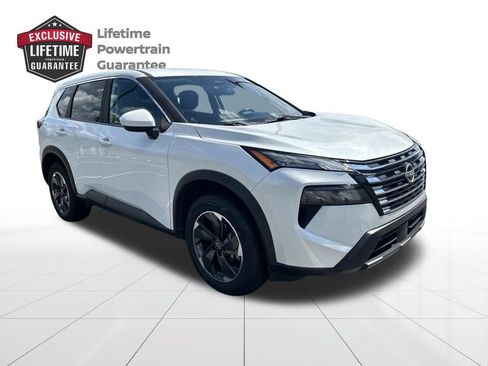 Certified 2025 Nissan Rogue SV AWD/4WD image 7